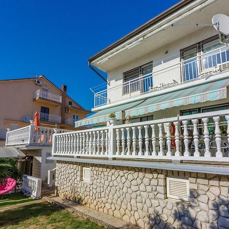 Apartments Budzyn Novi Vinodolski Extérieur photo